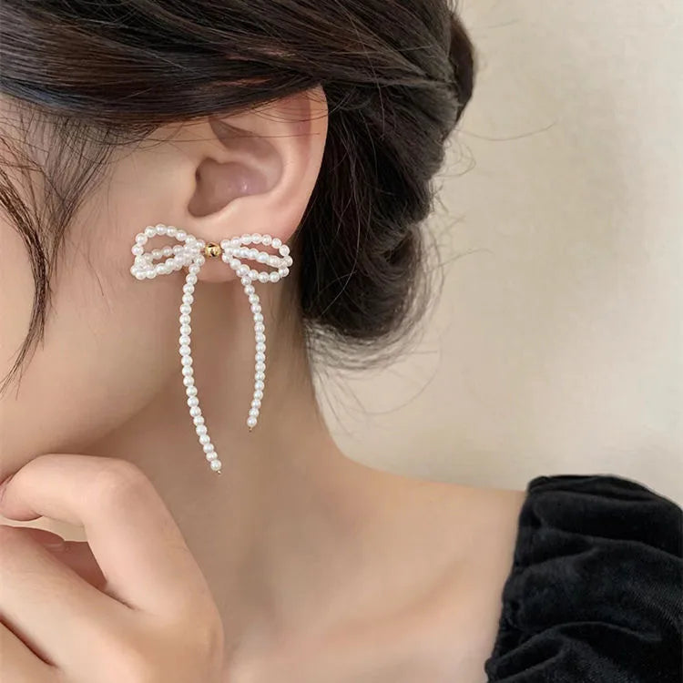 Pearl Bow Earring