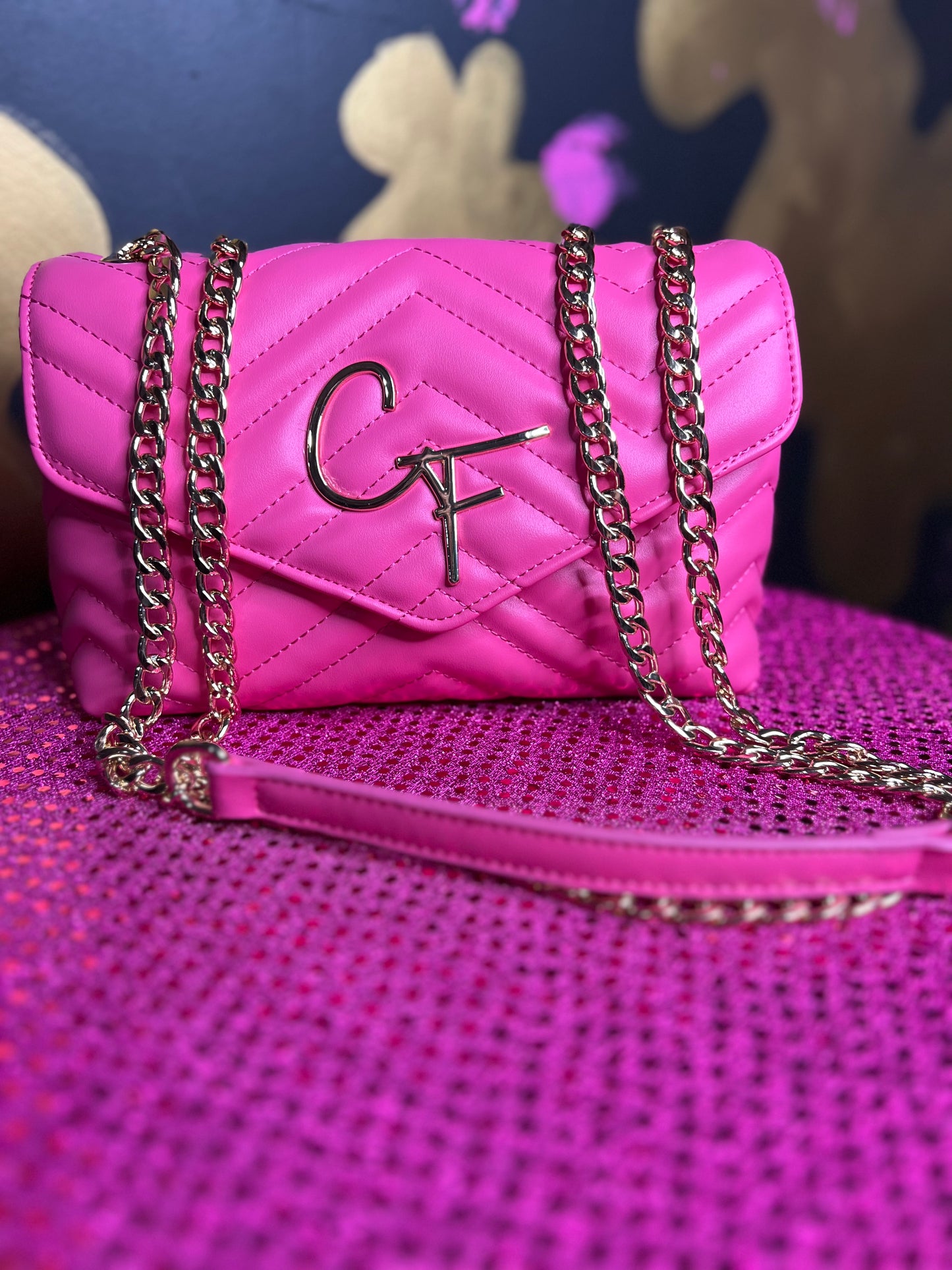 CF LUX SIGNATURE HANDBAG (pink) sm